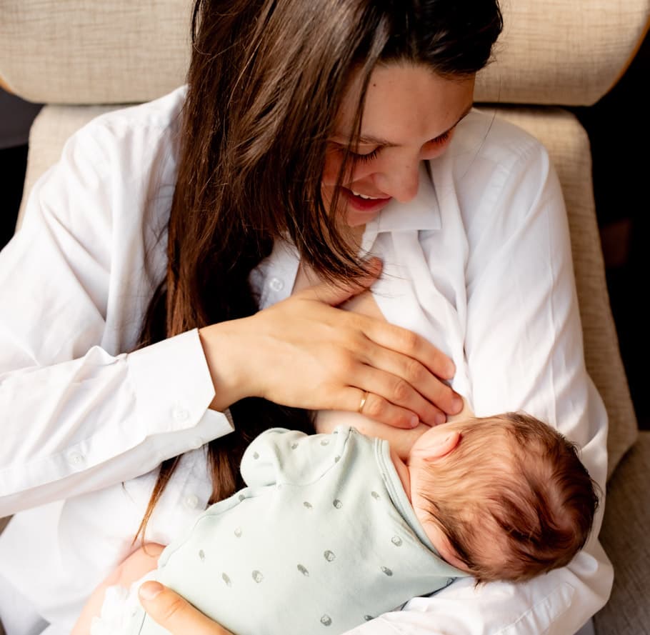 Bébé a perdu du poids à la maternité : réagir vite et bien